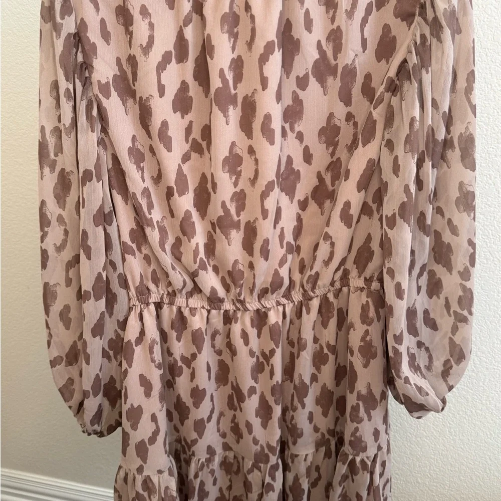 Sugarlips Taupe Patterned Long Sleeve Dress - Picture 3 of 7